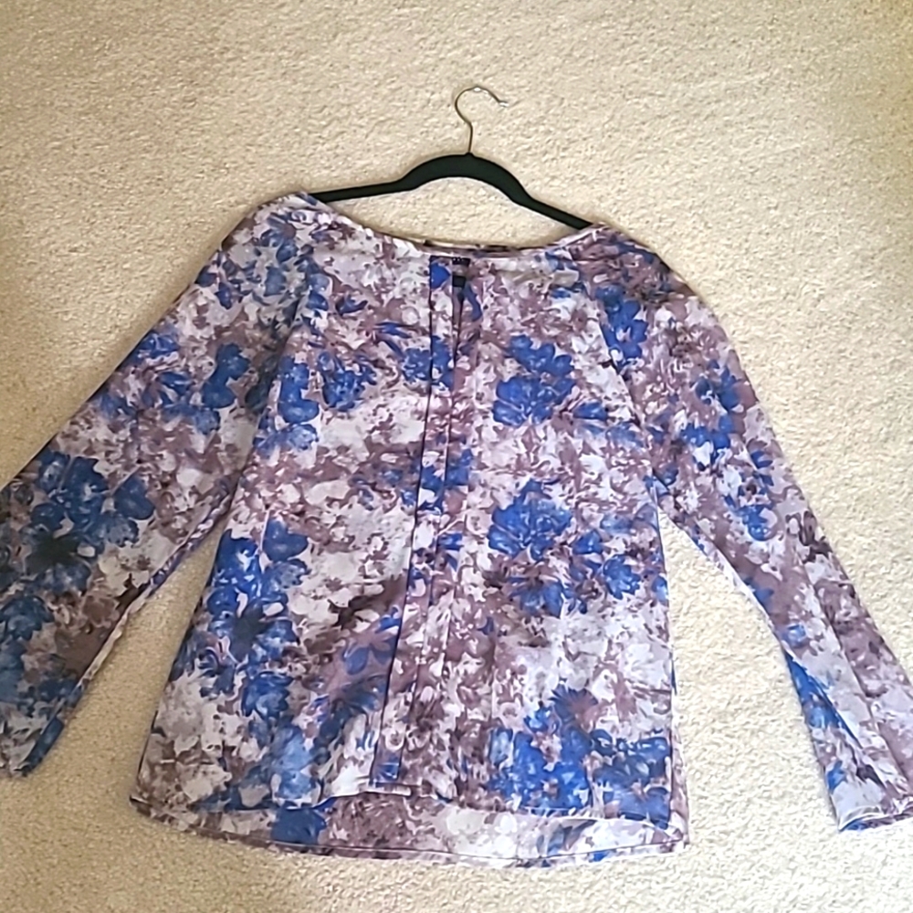 Floral Top, ALLOY, Size Medium